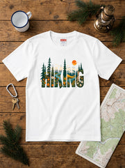ヴィンテージ風 「HIKING」 文字 Tシャツ - レトロ 山脈 野花 イラスト グラフィックTシャツ 登山 服