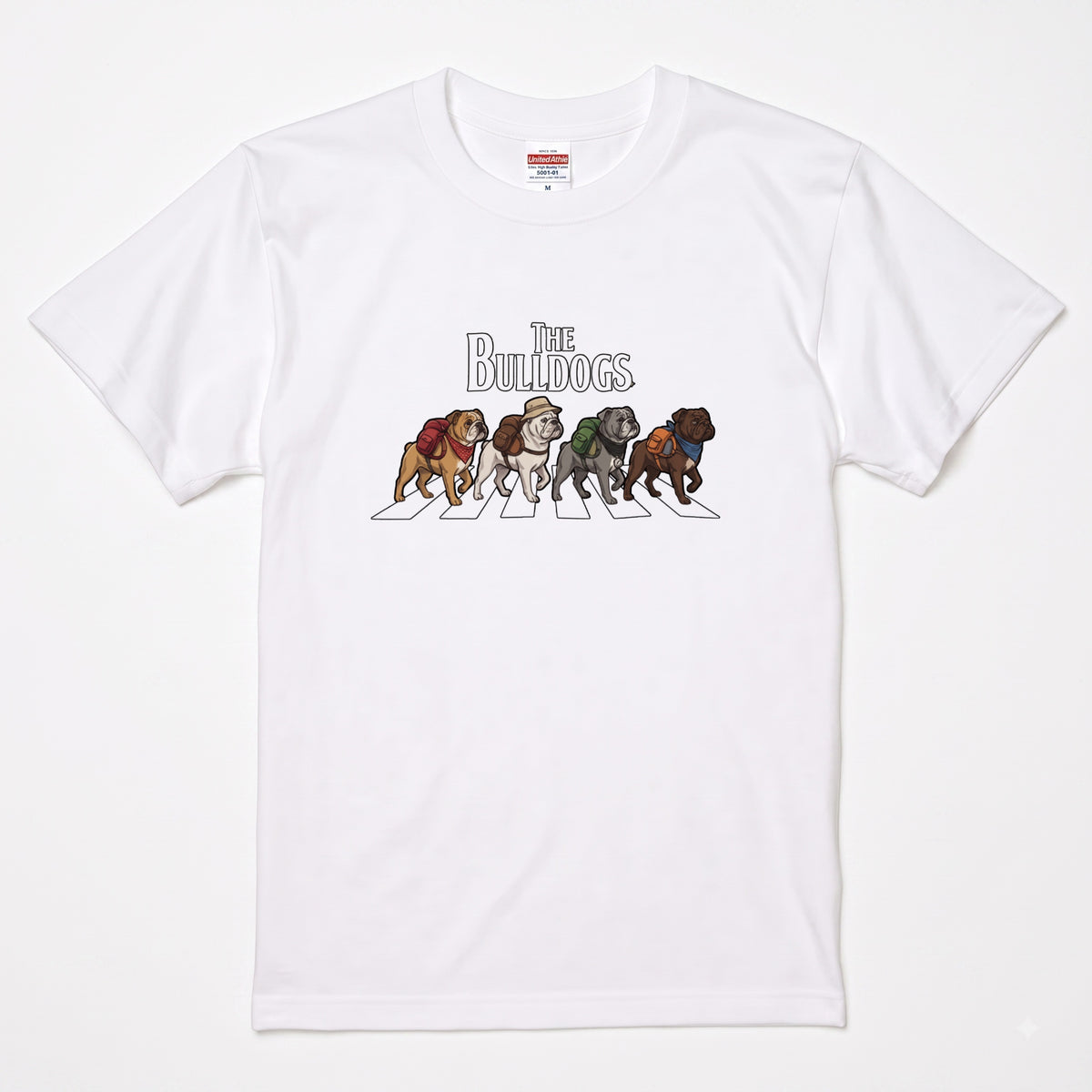 THE BULLDOGS | 横断歩道 ゆるかわ ブルドッグ キャンプ パロディTシャツ【犬好き・愛犬家・アウトドア・ギフトに最適】