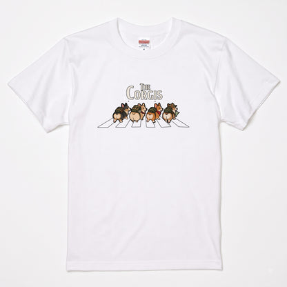 THE CORGIS | コーギー 横断歩道 ゆるかわパロディTシャツ【犬好き・愛犬家・ギフトに最適】