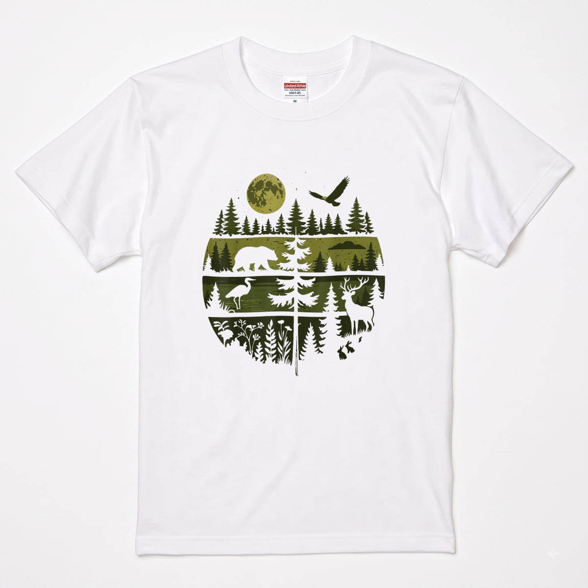 【Wildlife Forest Animals】月夜の森と野生動物 アート層グラフィック 白Tシャツ | CAMPMODE