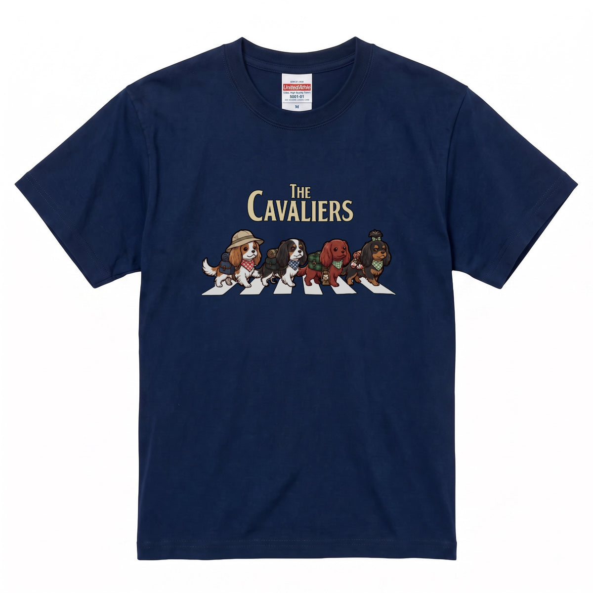 THE CAVALIERS 横断歩道 キャンプ ゆるかわ Tシャツ 【犬好き・愛犬家・アウトドア・ギフトに最適】