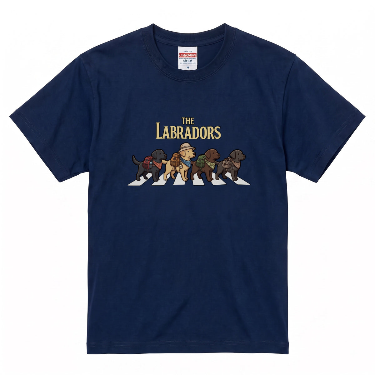THE LABRADORS 横断歩道 キャンプ ゆるかわ Tシャツ 【犬好き・愛犬家・アウトドア・ギフトに最適】