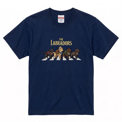 THE LABRADORS 横断歩道 キャンプ ゆるかわ Tシャツ 【犬好き・愛犬家・アウトドア・ギフトに最適】