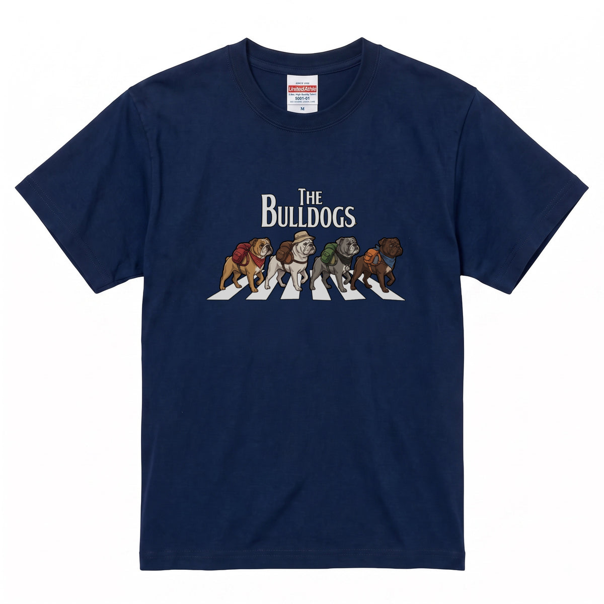 THE BULLDOGS | 横断歩道 ゆるかわ ブルドッグ キャンプ パロディTシャツ【犬好き・愛犬家・アウトドア・ギフトに最適】