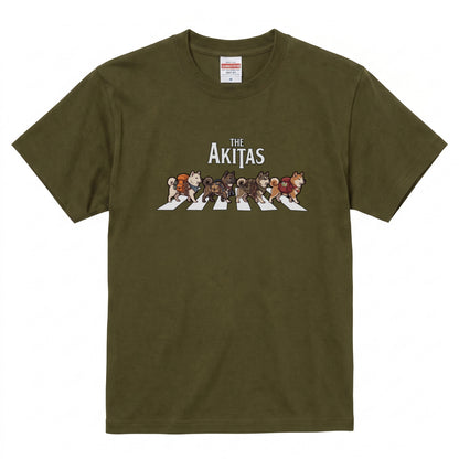 THE AKITAS | 横断歩道 ゆるかわ 秋田犬 キャンプ パロディTシャツ【犬好き・愛犬家・アウトドア・ギフトに最適】