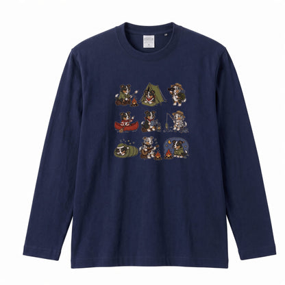 AUSTRALIAN SHEPHERD CAMP | 手描き風 オージー キャンプギア かわいい グラフィック 長袖Tシャツ【犬雑貨・秋キャンプ・ルームウェア・ギフトに最適】