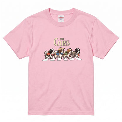 THE CHINS 横断歩道 キャンプ ゆるかわ Tシャツ 【犬好き・愛犬家・アウトドア・ギフトに最適】