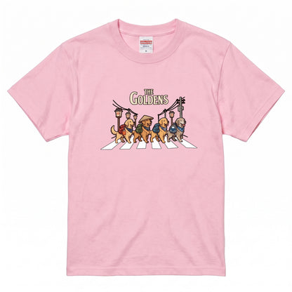 THE GOLDENS 横断歩道 キャンプ ゆるかわ Tシャツ 【犬好き・愛犬家・アウトドア・ギフトに最適】
