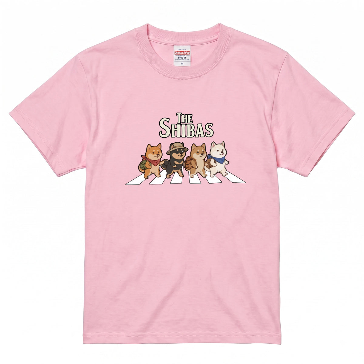 THE SHIBAS | 横断歩道 ゆるかわ 柴犬 キャンプ パロディTシャツ【犬好き・愛犬家・アウトドア・ギフトに最適】