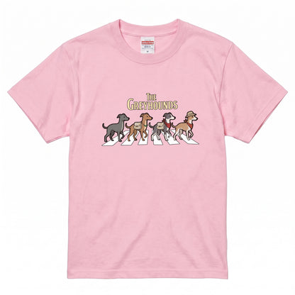 THE GREYHOUNDS 横断歩道 キャンプ ゆるかわ Tシャツ 【犬好き・愛犬家・アウトドア・ギフトに最適】