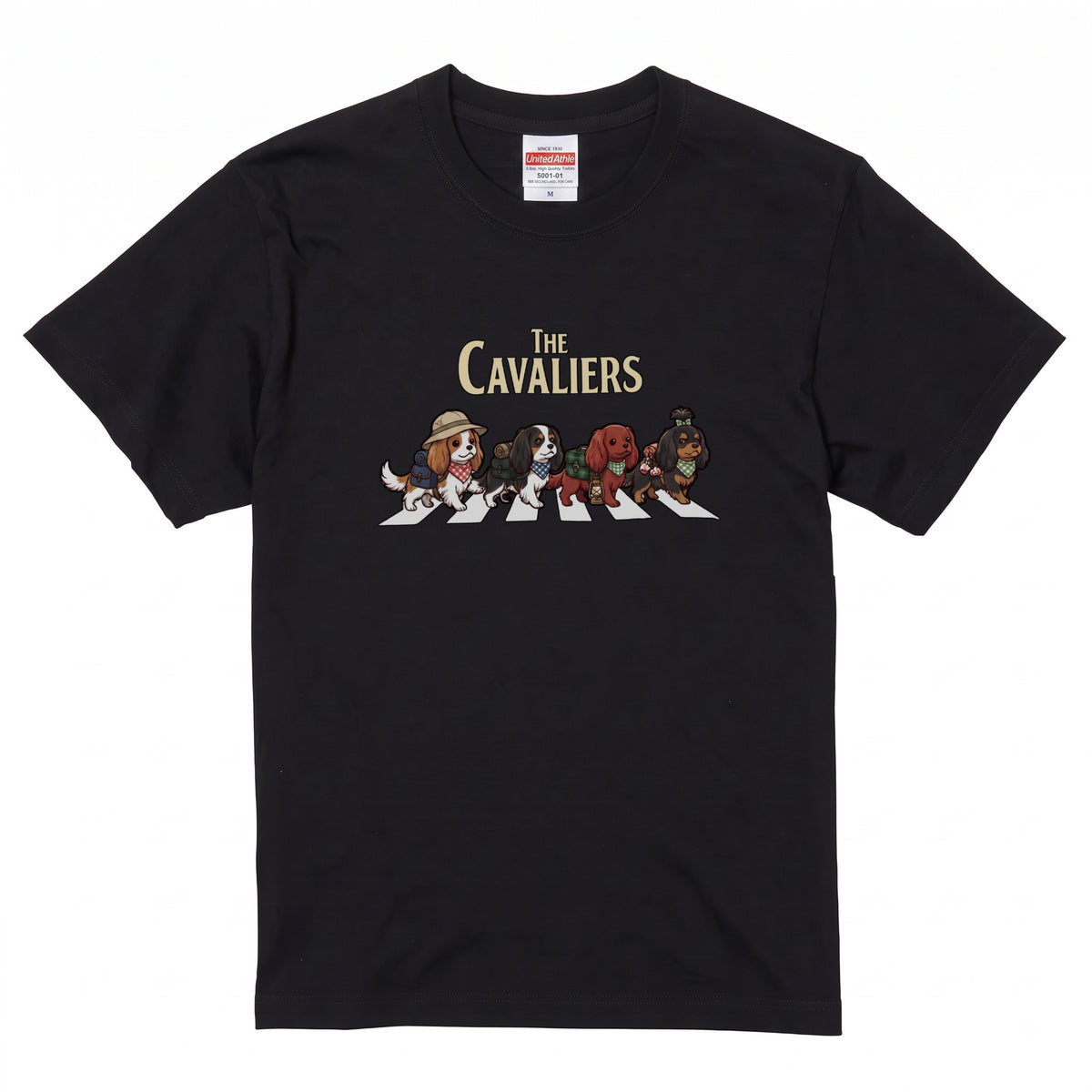 THE CAVALIERS 横断歩道 キャンプ ゆるかわ Tシャツ 【犬好き・愛犬家・アウトドア・ギフトに最適】