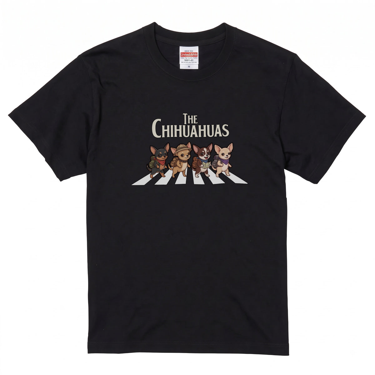 THE CHIHUAHUAS | 横断歩道 ゆるかわ チワワ キャンプ パロディTシャツ【犬好き・愛犬家・アウトドア・ギフトに最適】