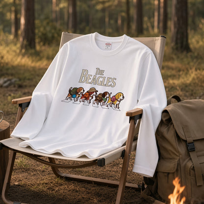 THE BEAGLES ビーグル犬散歩デザイン ホワイト長袖Tシャツ