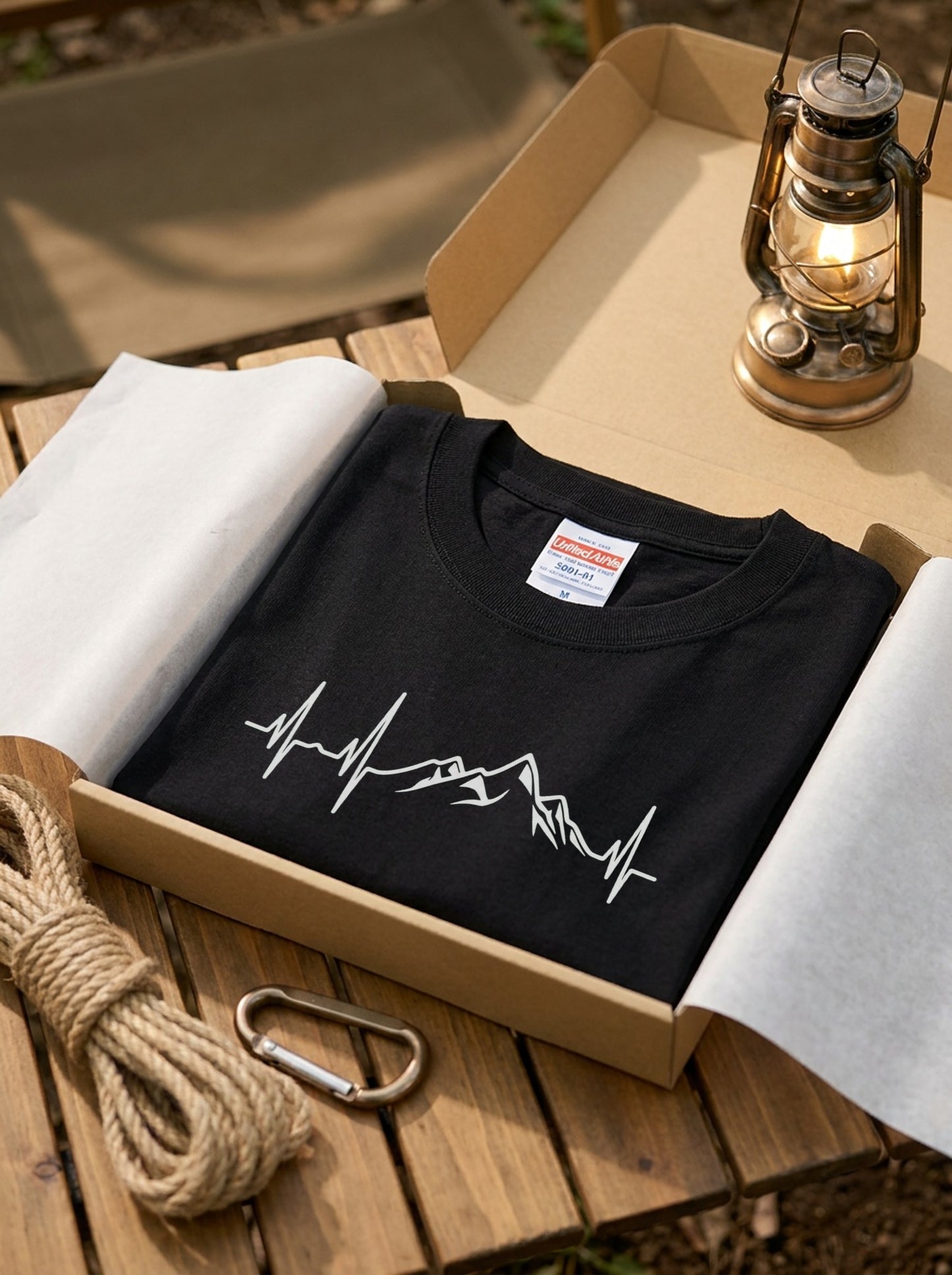 ミニマリスト 山の脈拍（パルス）Tシャツ - アウトドア ハイキング 登山家 バックパッカー 半袖