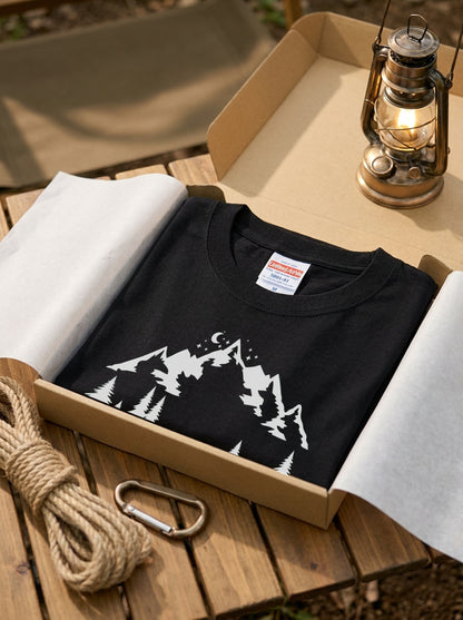 熊の親子 キャンプ Tシャツ - 山脈 森林 夜空 月空 イラスト シルエット アウトドア 登山 服