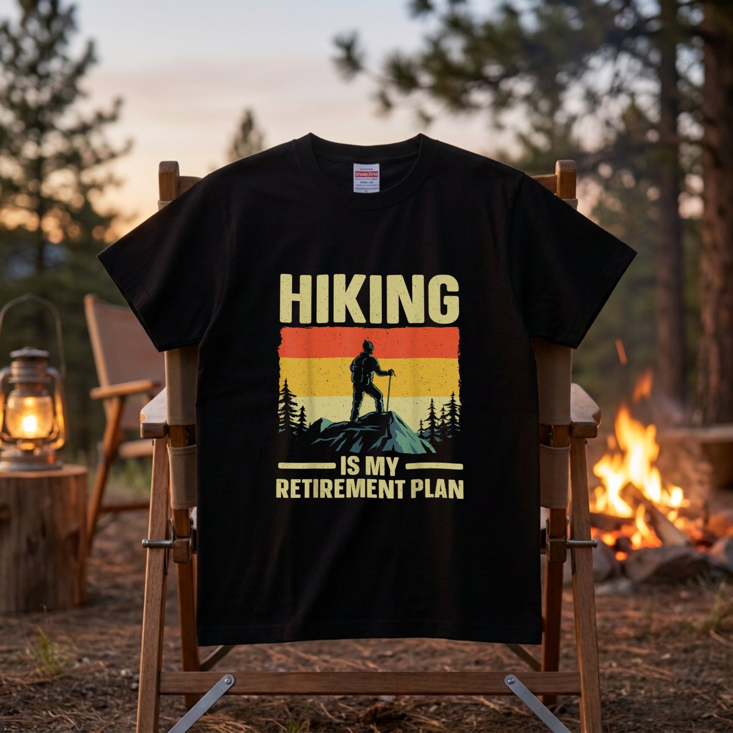 Hiking Is My Retirement Plan Tシャツ ｜ 登山・ハイキング・アウトドア・退職祝い・レトロに人気