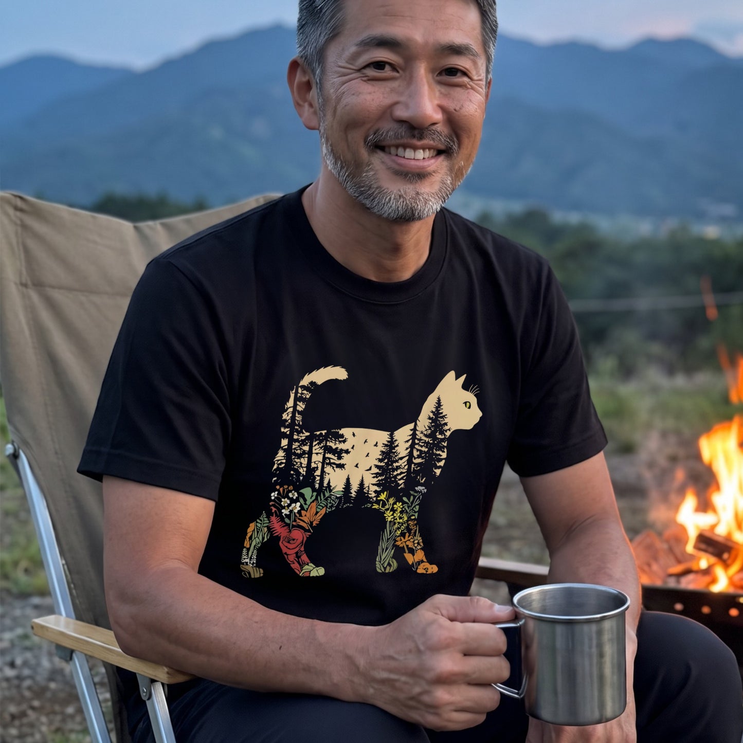 猫と森の植物 Tシャツ ｜ 猫好き・ボタニカル・自然・アウトドア・おしゃれに人気