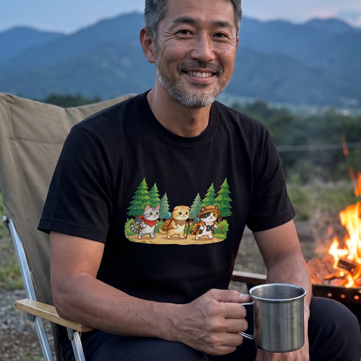 【猫の冒険・ハイキング】かわいい白Tシャツ | CAMPMODE