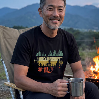 【Vintage Sunset Pine Forest】70sボーダーサンセット＆針葉樹林 黒Tシャツ | CAMPMODE