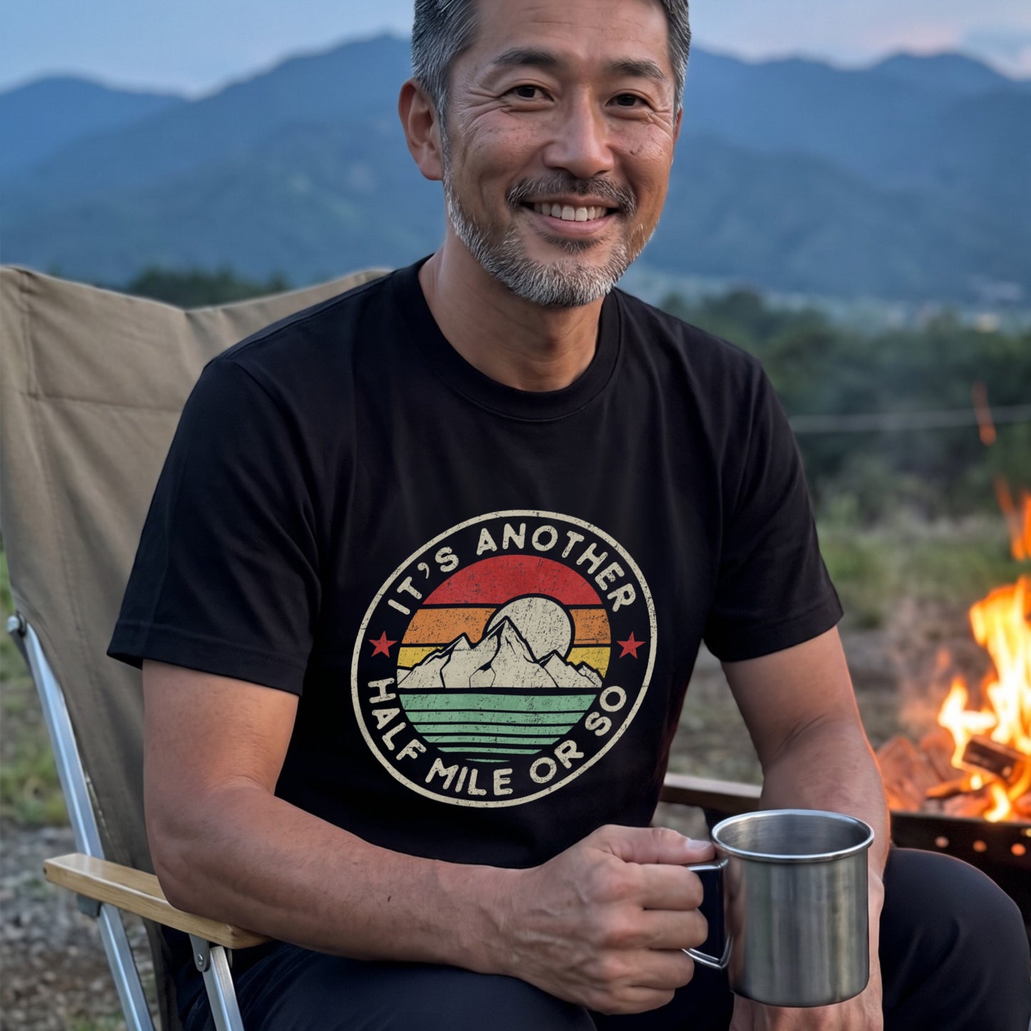 【It's Another Half Mile】レトロサンセット円形ロゴ アメカジ黒Tシャツ | CAMPMODE