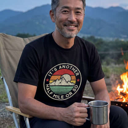 【It's Another Half Mile】レトロサンセット円形ロゴ アメカジ黒Tシャツ | CAMPMODE