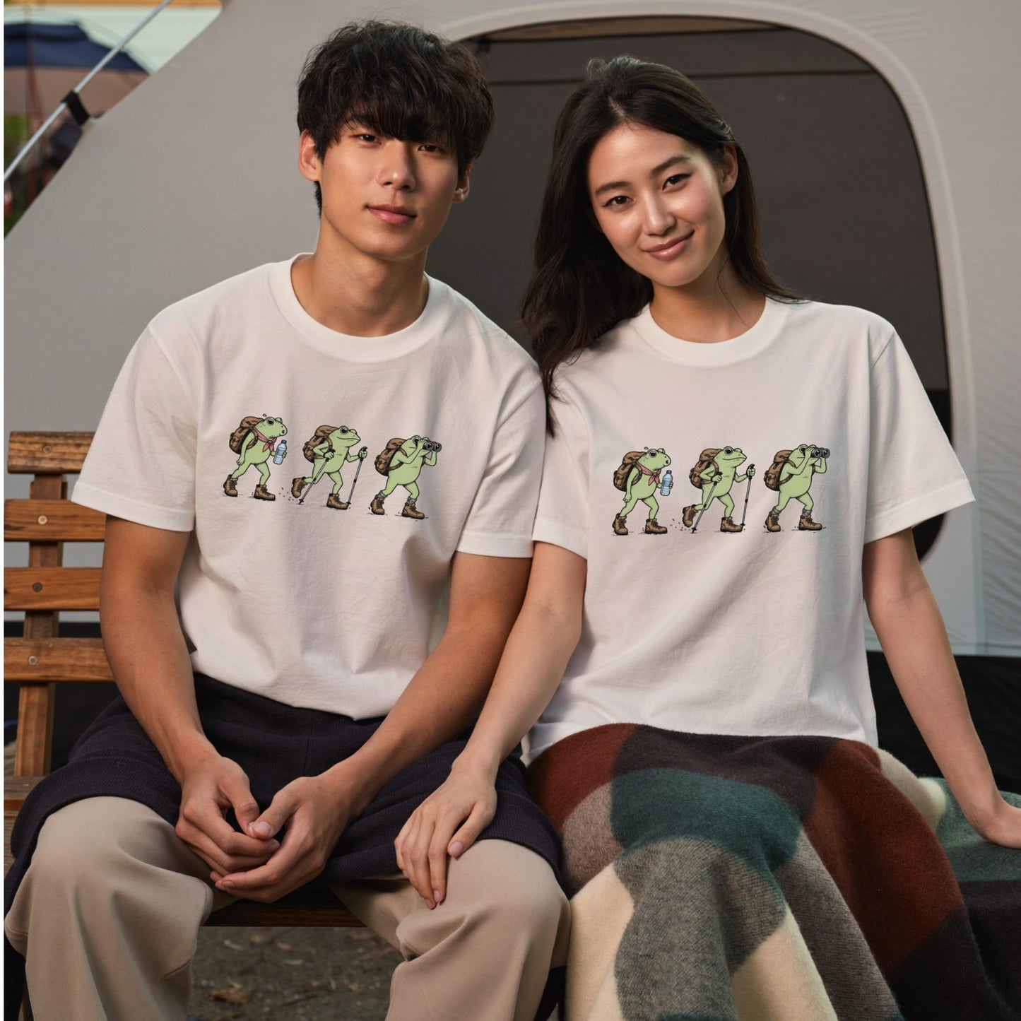 カエルの山登り イラスト Tシャツ | 登山 トレッキング 服 | CAMPMODE