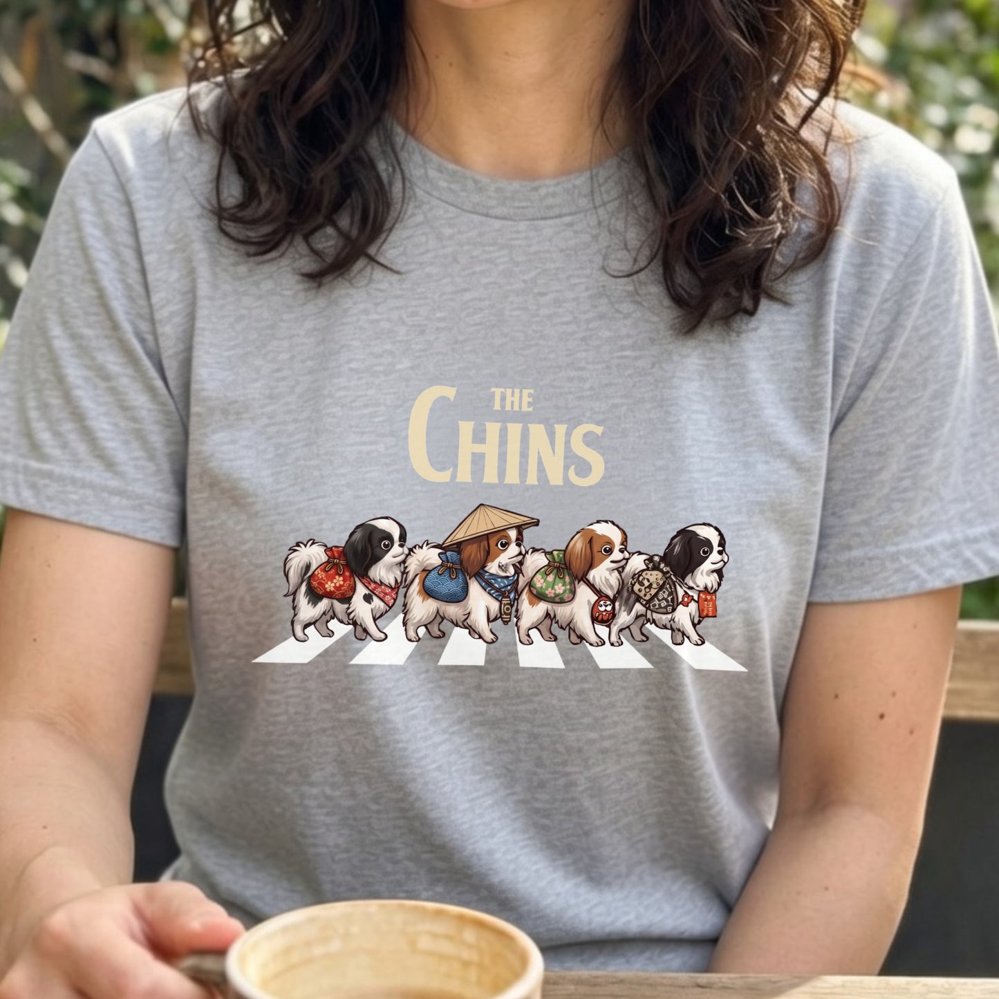 THE CHINS | 横断歩道 ゆるかわ プードル キャンプ パロディTシャツ【犬好き・愛犬家・アウトドア・ギフトに最適】
