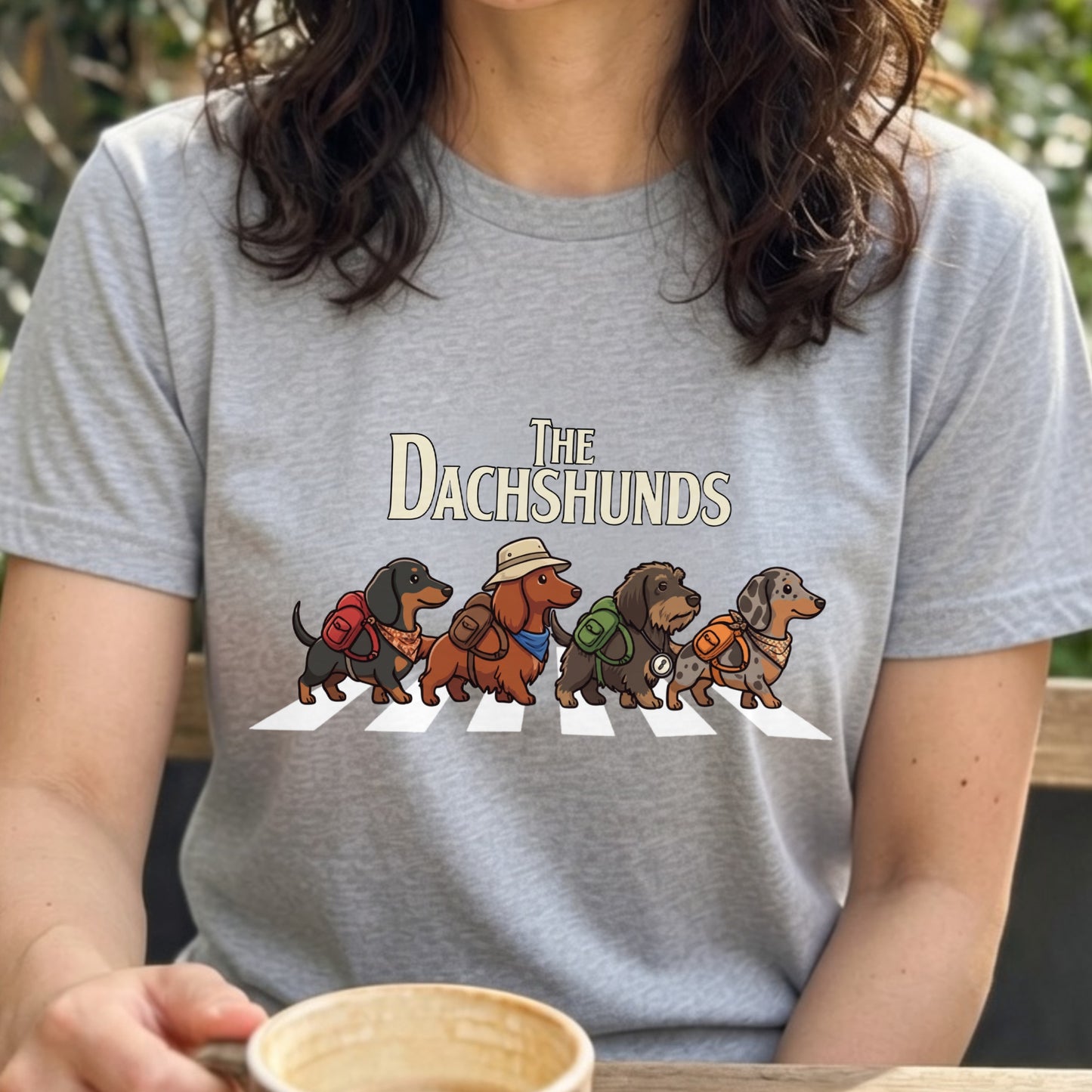 THE DACHSHUNDS | 横断歩道 ゆるかわ ダックスフンド キャンプ パロディTシャツ【犬好き・愛犬家・アウトドア・ギフトに最適】