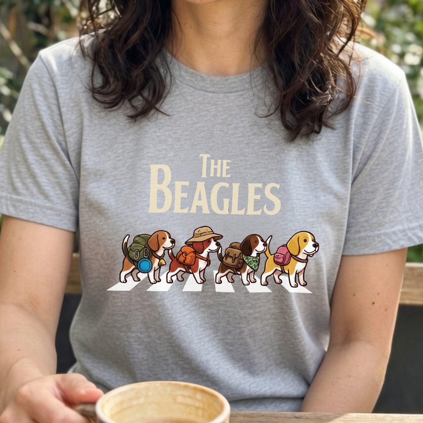 THE BEAGLES | 横断歩道 ゆるかわ プードル キャンプ パロディTシャツ【犬好き・愛犬家・アウトドア・ギフトに最適】