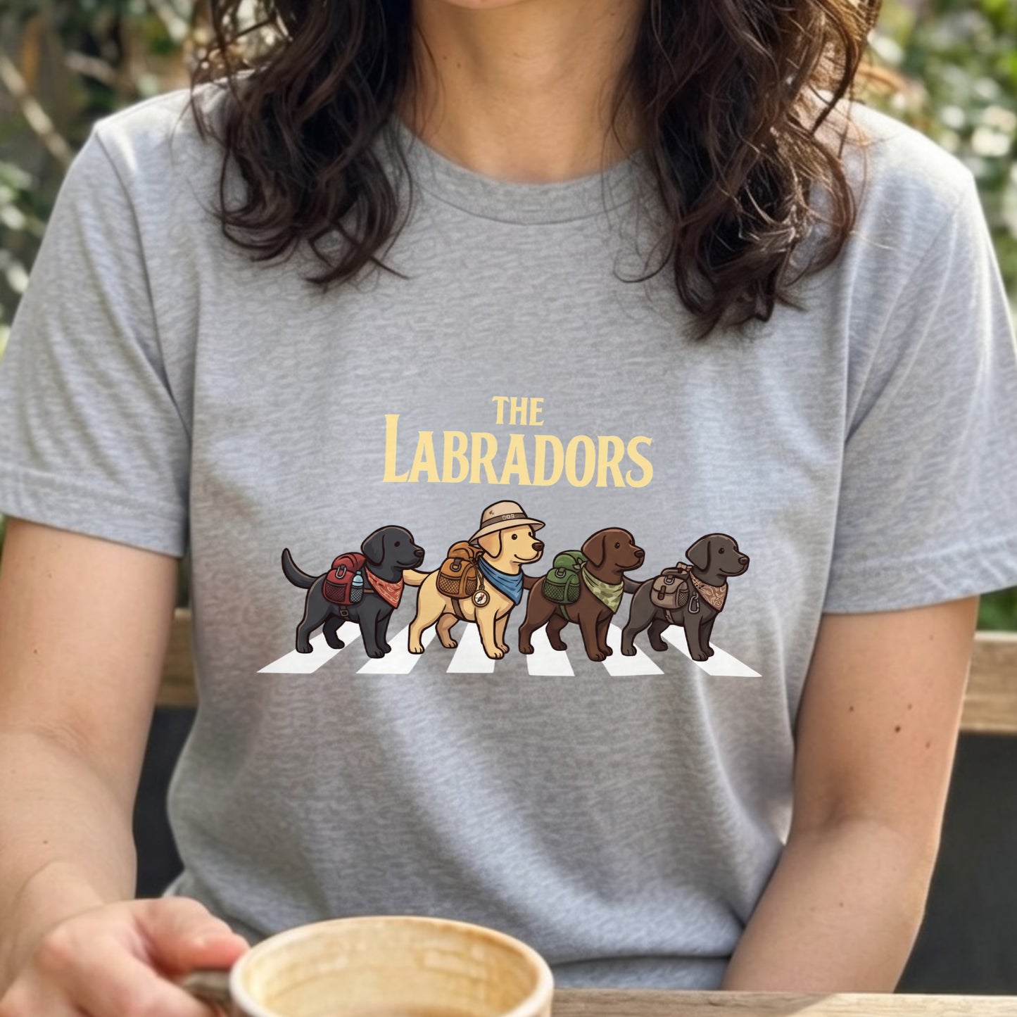 THE LABRADORS | 横断歩道 ゆるかわ プードル キャンプ パロディTシャツ【犬好き・愛犬家・アウトドア・ギフトに最適】