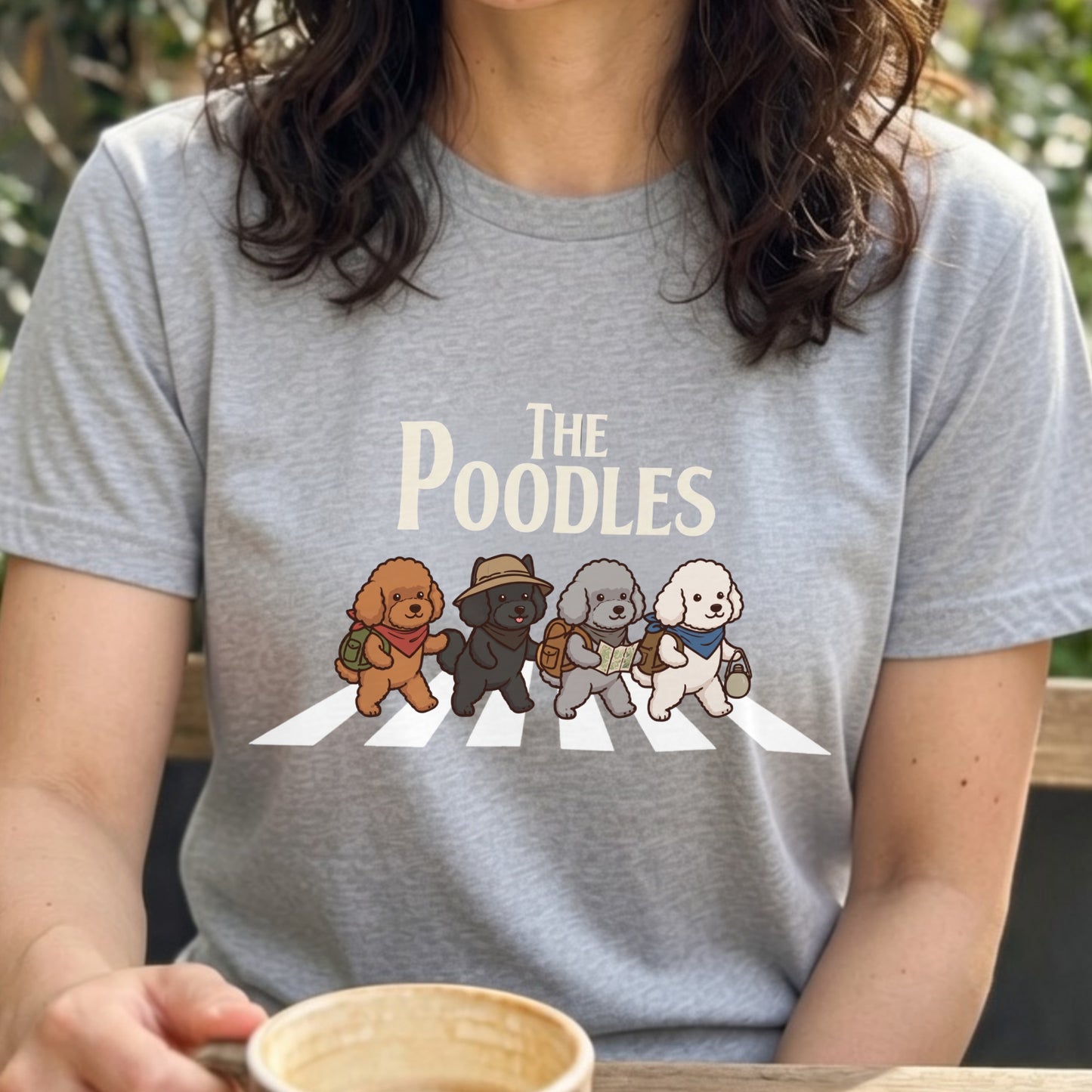 THE POODLES | 横断歩道 ゆるかわ プードル キャンプ パロディTシャツ【犬好き・愛犬家・アウトドア・ギフトに最適】