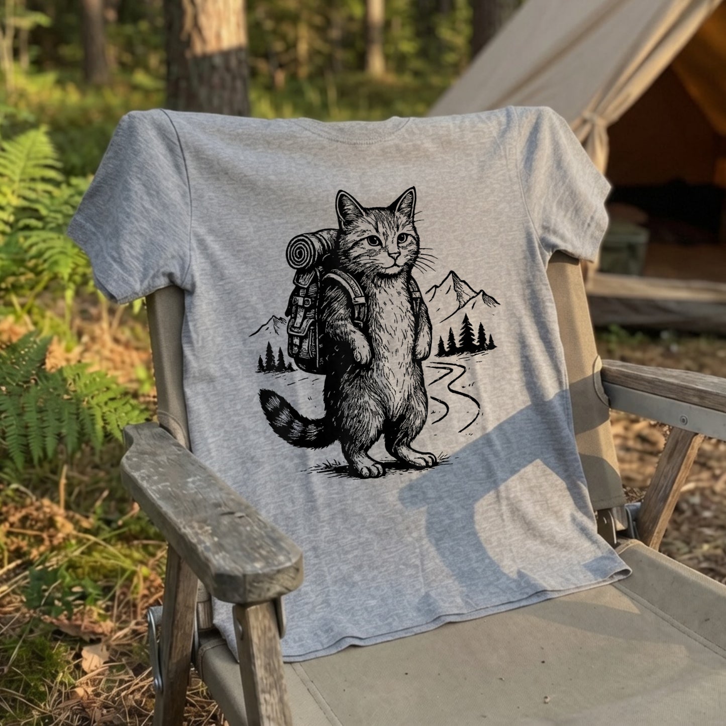 ハイキング猫 Tシャツ ｜ 猫好き・キャンプ・アウトドア・登山・レトロに人気