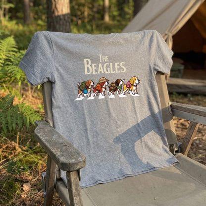 THE BEAGLES | 横断歩道 ゆるかわ プードル キャンプ パロディTシャツ【犬好き・愛犬家・アウトドア・ギフトに最適】