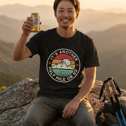 【It's Another Half Mile】レトロサンセット円形ロゴ アメカジ黒Tシャツ | CAMPMODE