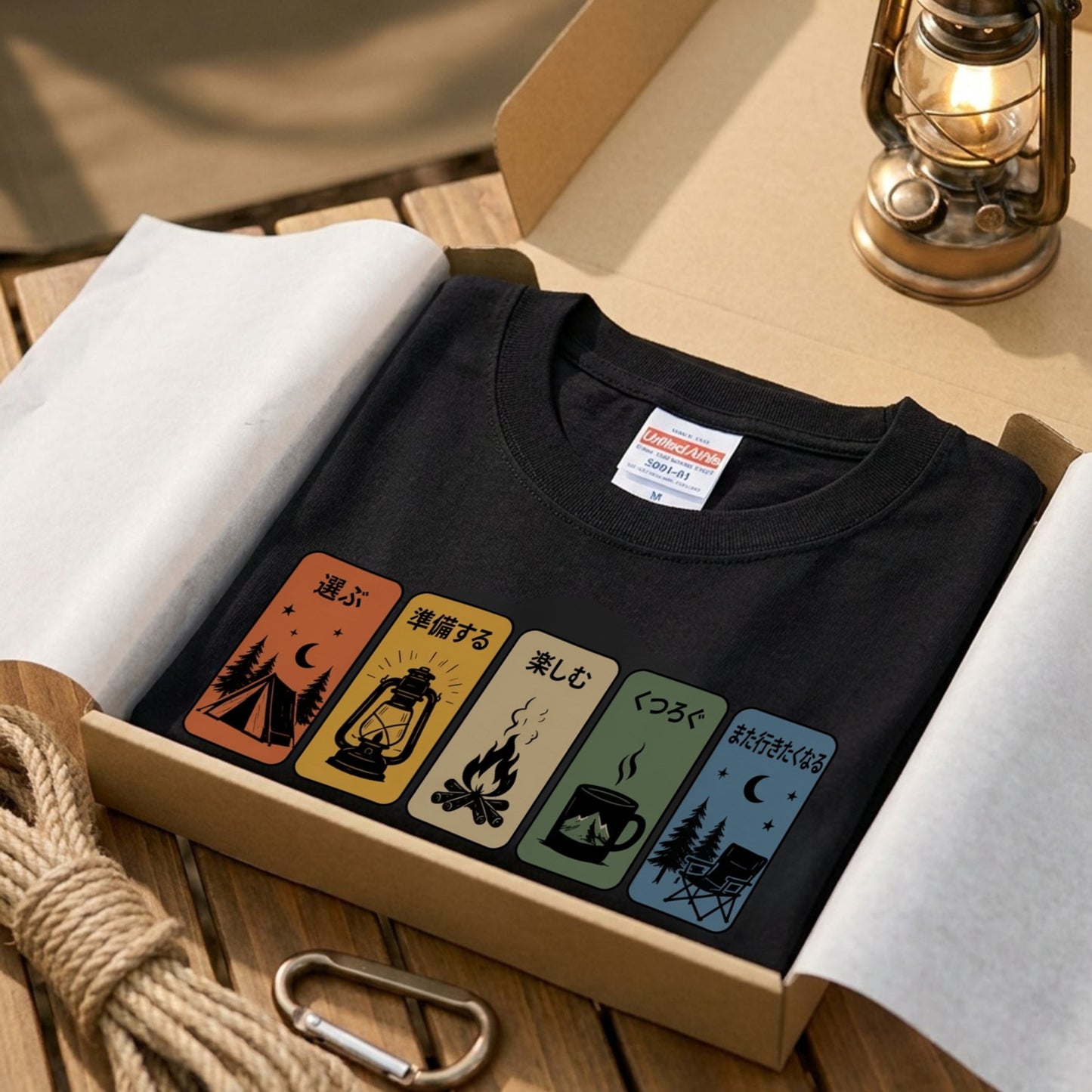 自分らしく、自然の中で。おしゃれな日本語カンジ黒Tシャツ | CAMPMODE