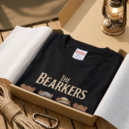 THE BEARKERS | 横断歩道 ゆるかわ クマ キャンプ パロディTシャツ【熊好き・アウトドア・ギフトに最適】