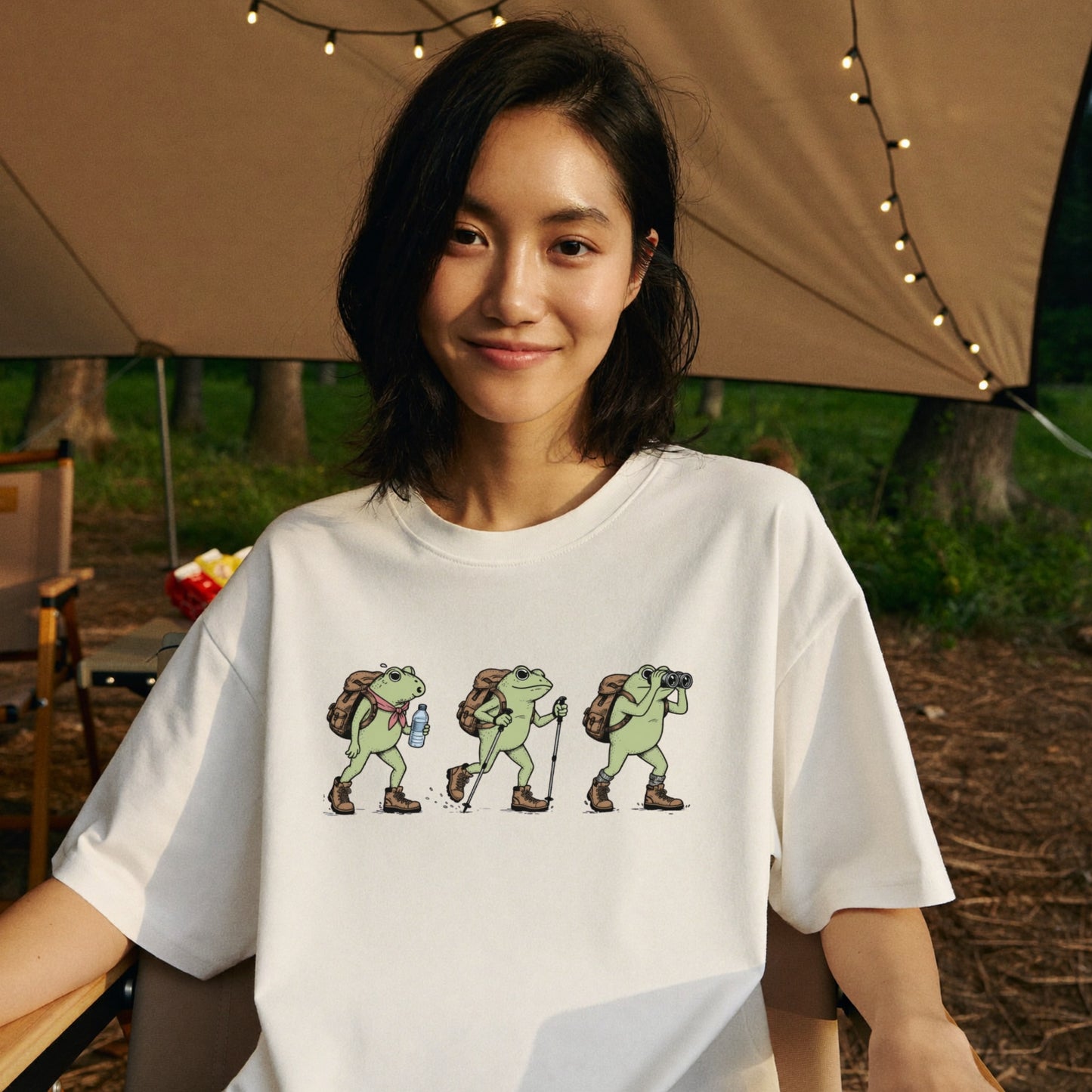 カエルの山登り イラスト Tシャツ | 登山 トレッキング 服 | CAMPMODE
