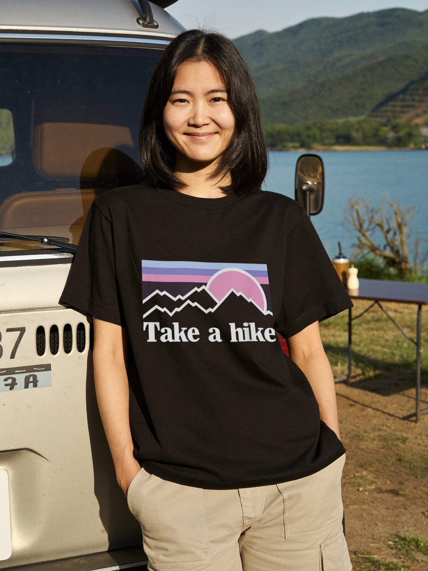 Take A Hike ｜ 登山・ハイキング・アウトドア・レトロ・パロディに人気