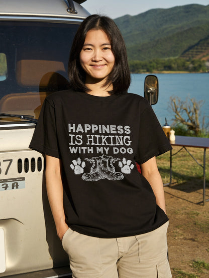 Happiness is Hiking with My Dog Tシャツ ｜ 犬好き・愛犬・登山・ハイキング・アウトドアに人気