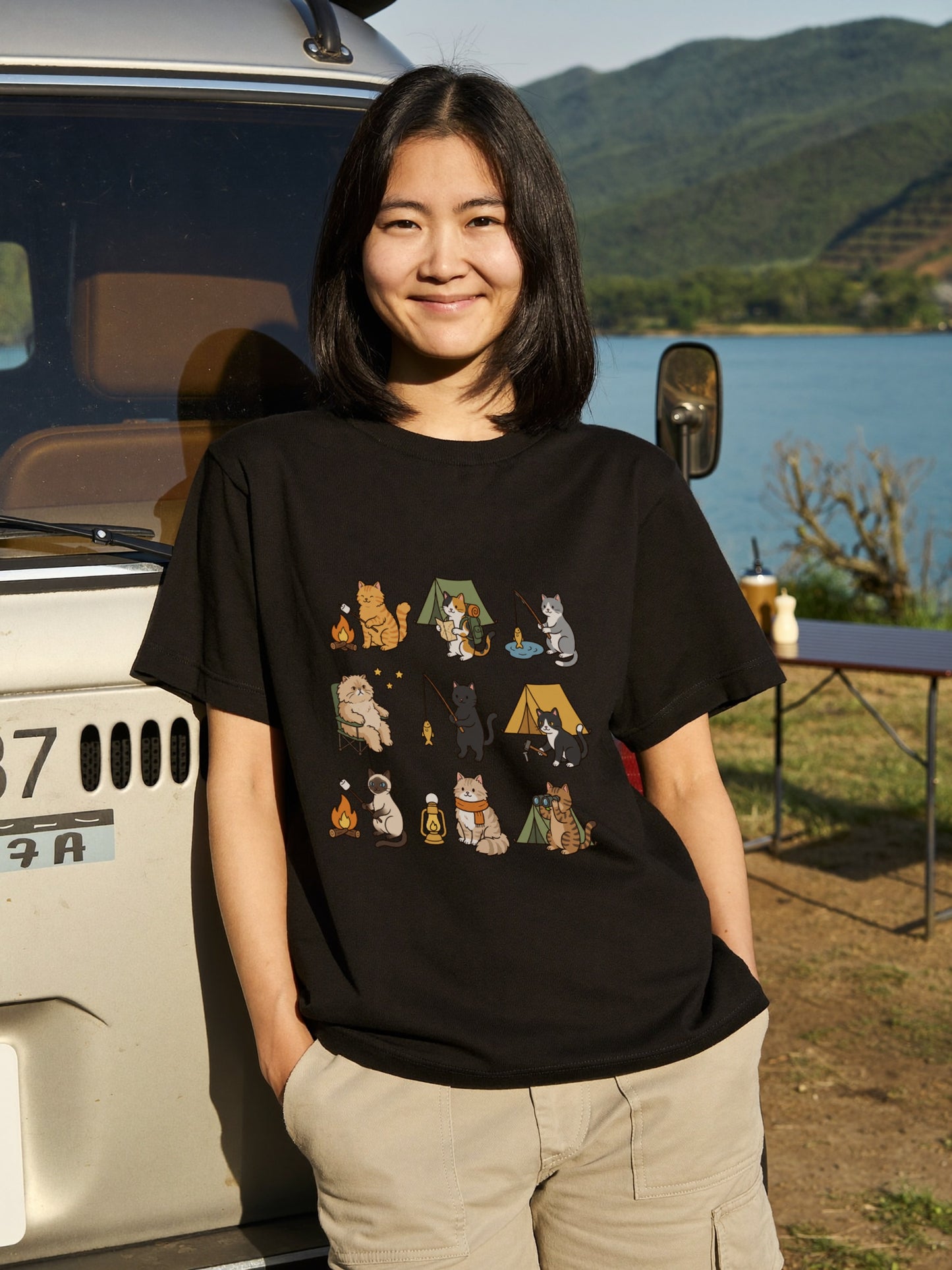 猫好きキャンパーのためのかわいいTシャツ