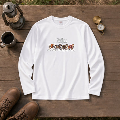 THE AKITAS | 秋田犬 横断歩道 バンド風 ロンT 長袖Tシャツ 日本犬 犬好き ロック【秋田犬グッズ・愛犬家・散歩・おもしろ・かわいい・誕生日ギフトに最適】
