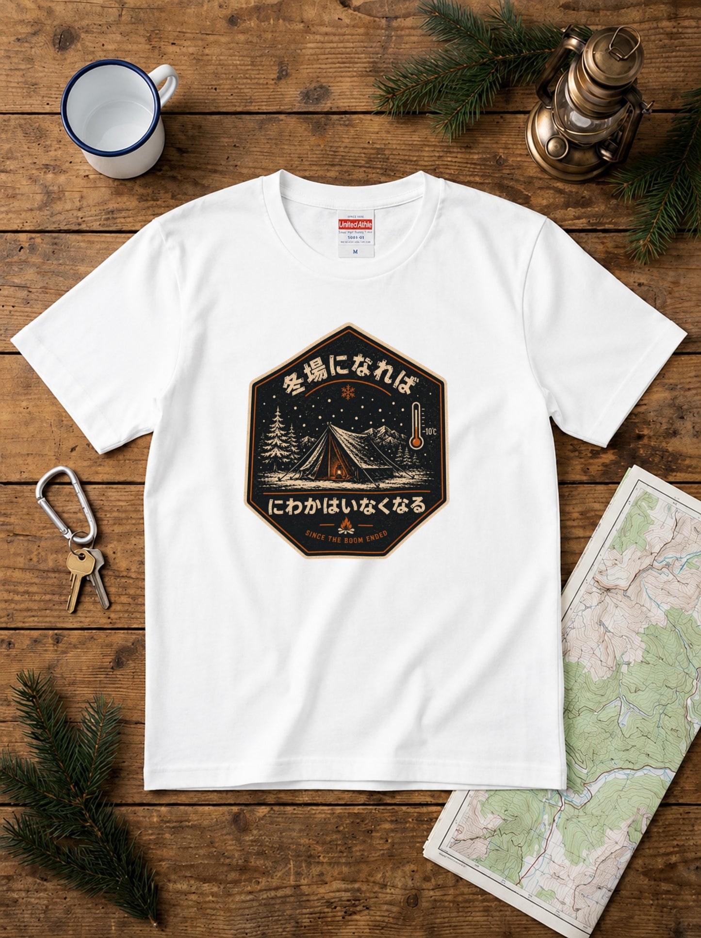 にわか冬に消える 冬キャンプTシャツ｜CAMPMODE