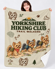 Yorkshire Hiking Club  ハイキングを楽しむヨークシャーテリア | ブランケット