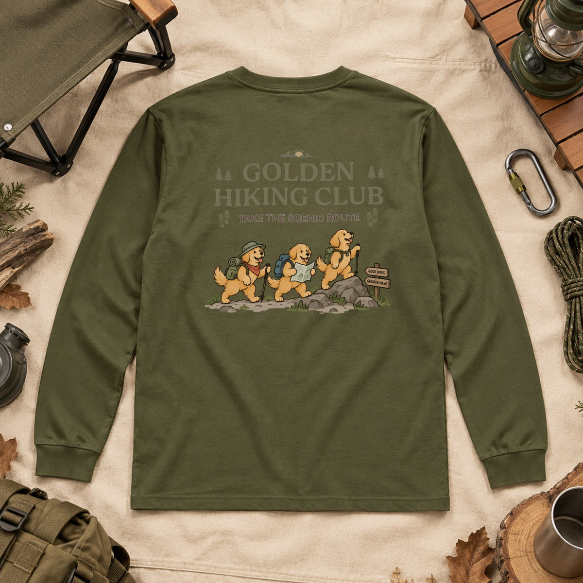 ホワイトのバックプリント：Golden Hiking Club