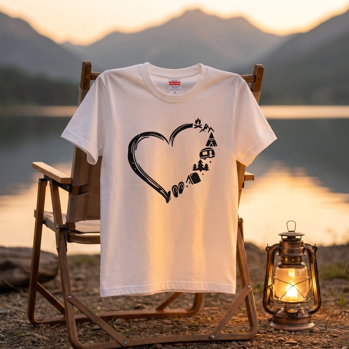キャンプ ハート グラフィック Tシャツ - CAMPMODE | アウトドア ファッション