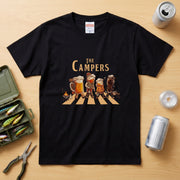 THE BEER CAMPERS | ビールたちのキャンプ 横断歩道 面白Tシャツ【ビール好き・キャンプ好き・ギフトに最適】