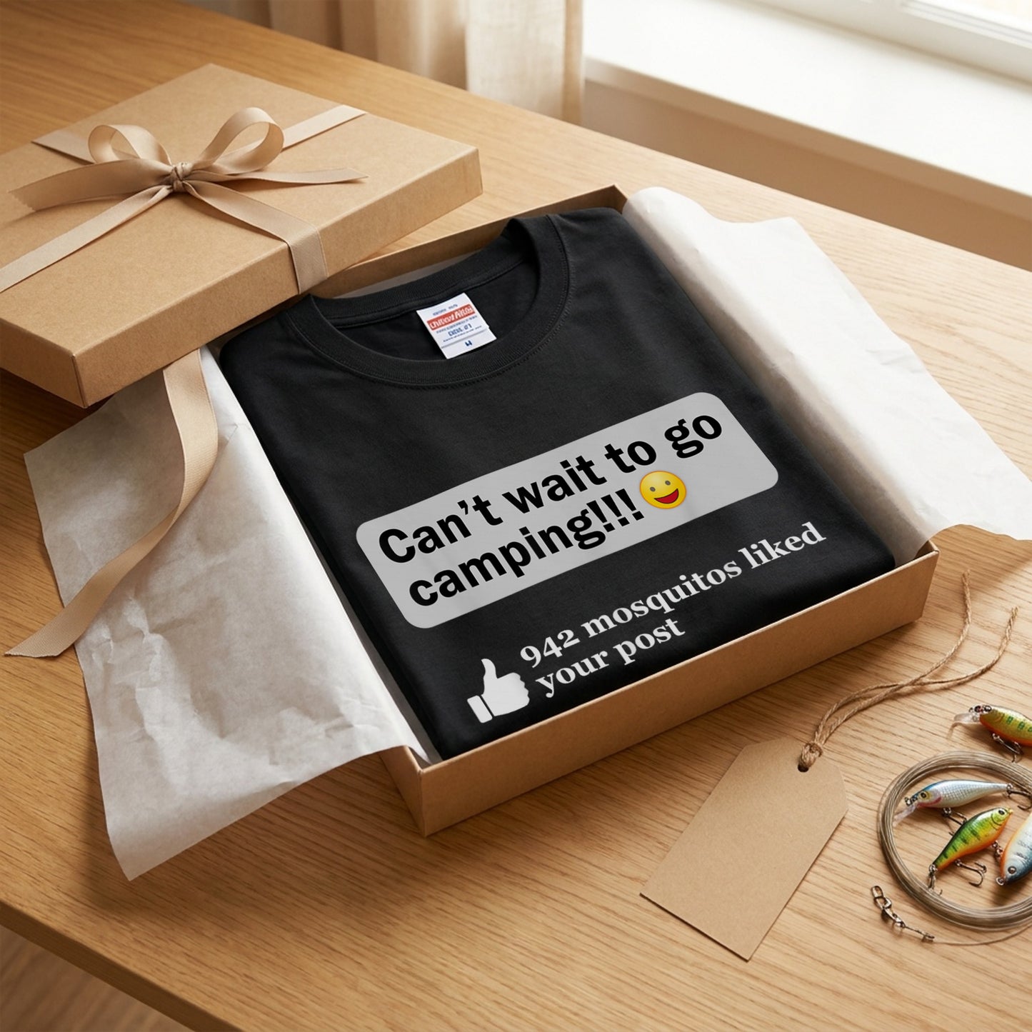 【Can't Wait To Go Camping】SNS風 942匹の蚊がいいね！ おもしろ黒Tシャツ | CAMPMODE