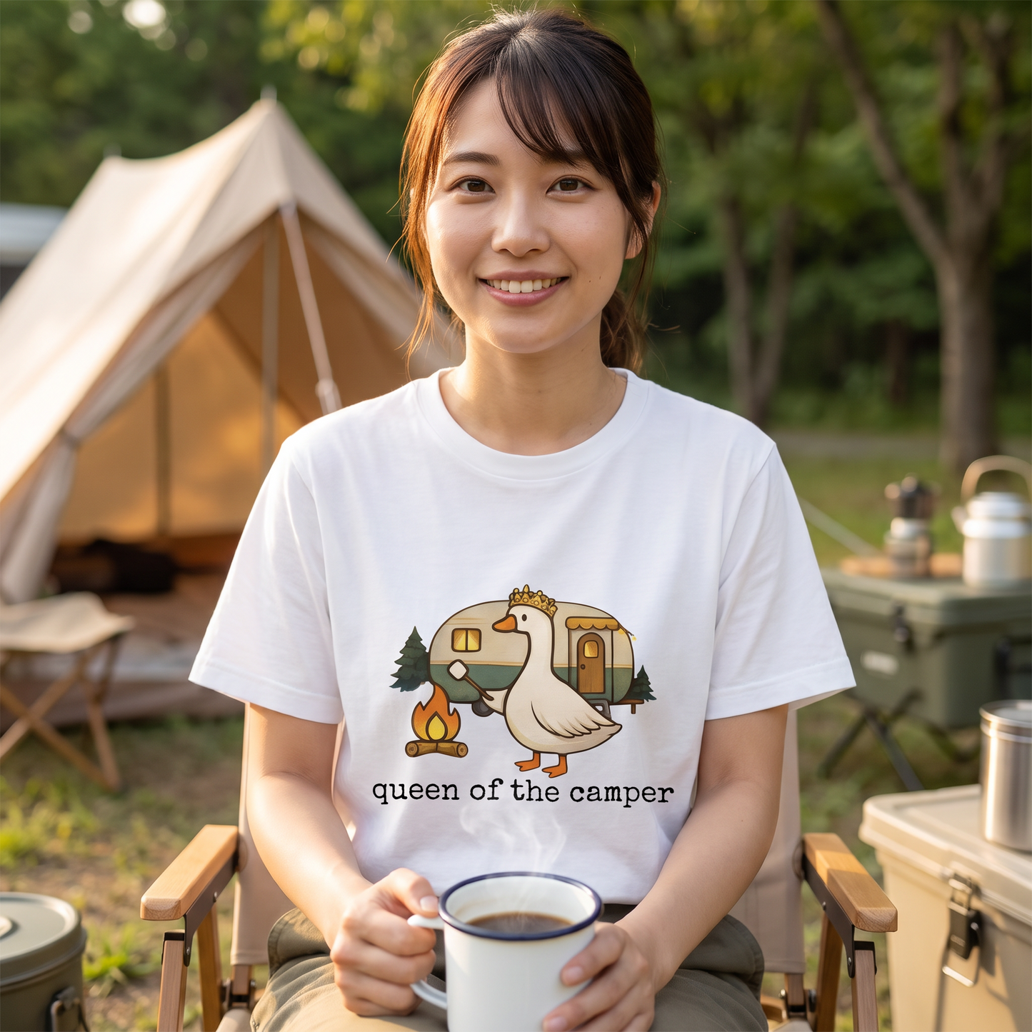 キャンプの女王 アヒル Tシャツ - CAMPMODE | キャンプ女子 ウェア