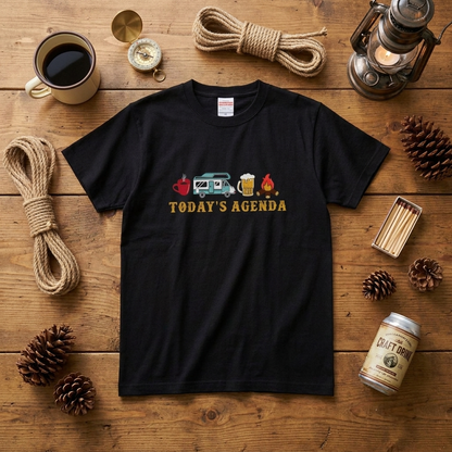 「TODAY'S AGENDA」キャンピングカー 焚き火 Tシャツ - キャンプ 服 | CAMPMODE
