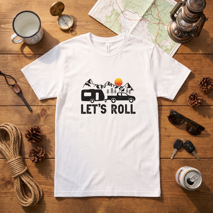 「LET'S ROLL」キャンピングトレーラー Tシャツ - 車中泊 ドライブ 服 | CAMPMODE